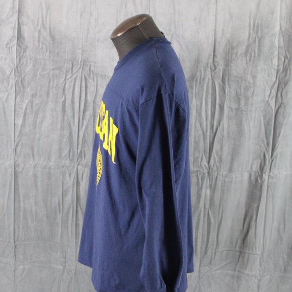 Vintage Graphic Shirt - Univiersity of Michigan Coat of Arms - Men's Large - Picture 4 of 8